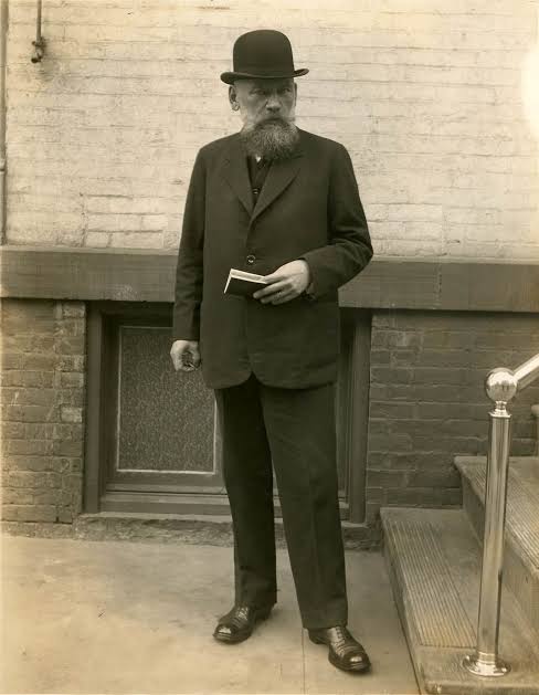 Leo Tolstoy